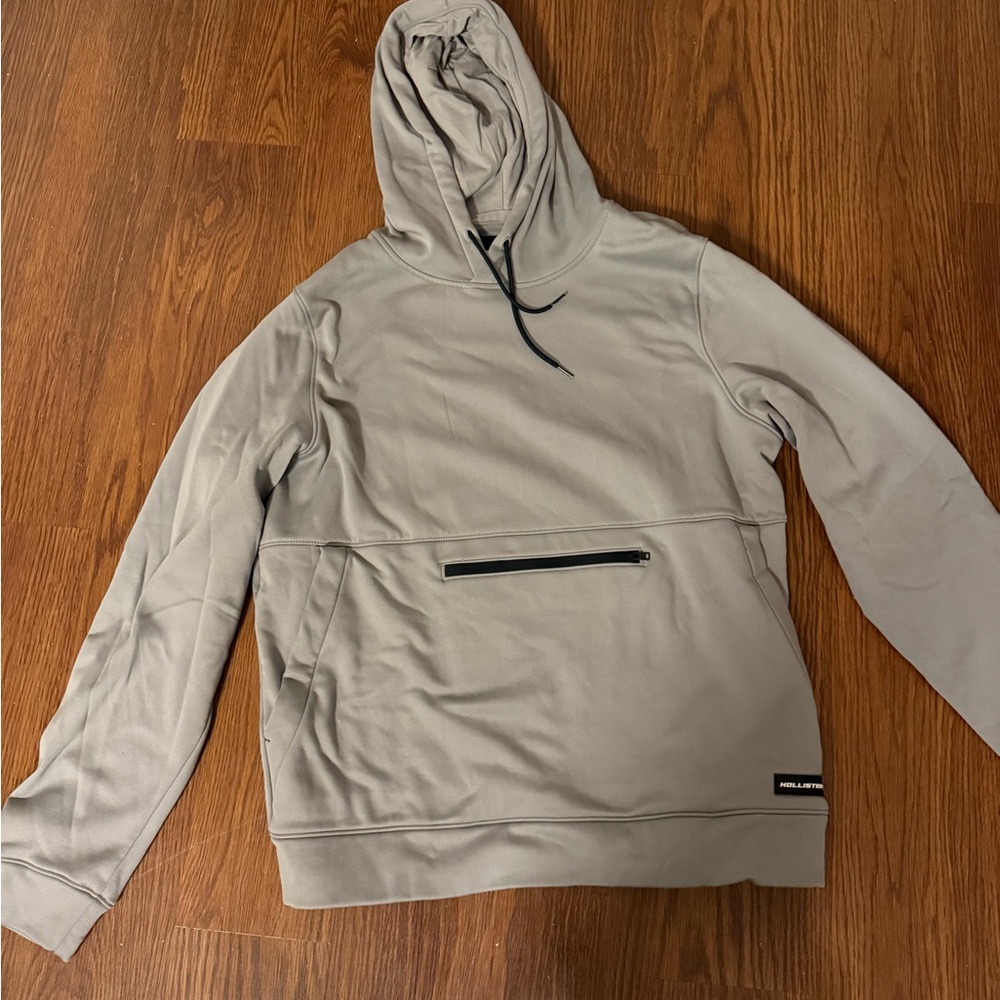 Gray Hooded Sweatshirt with Front Pocket